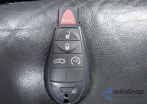 2008 Chrysler 300 Limited from USA, damaged, VIN 2C3KA33G98H103168